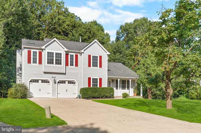 Photo of 6425 Gwinnett Ln Bowie, MD 20720