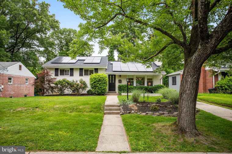 Photo of 9309 E Parkhill Dr Bethesda, MD 20814