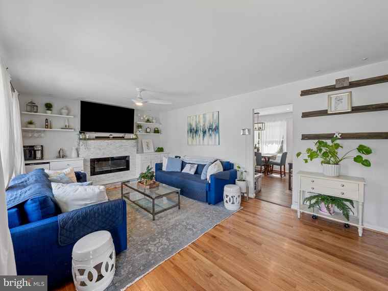 Photo of 8725 W Fort Foote Ter Fort Washington, MD 20744