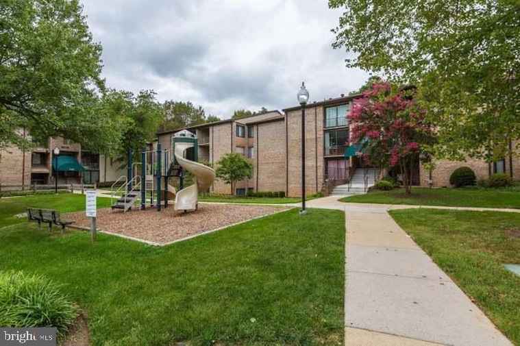 Photo of 7706 Hanover Pkwy Unit T-3 Greenbelt, MD 20770