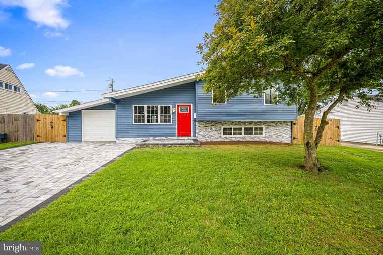 Photo of 105 Thomas Rd Glen Burnie, MD 21060