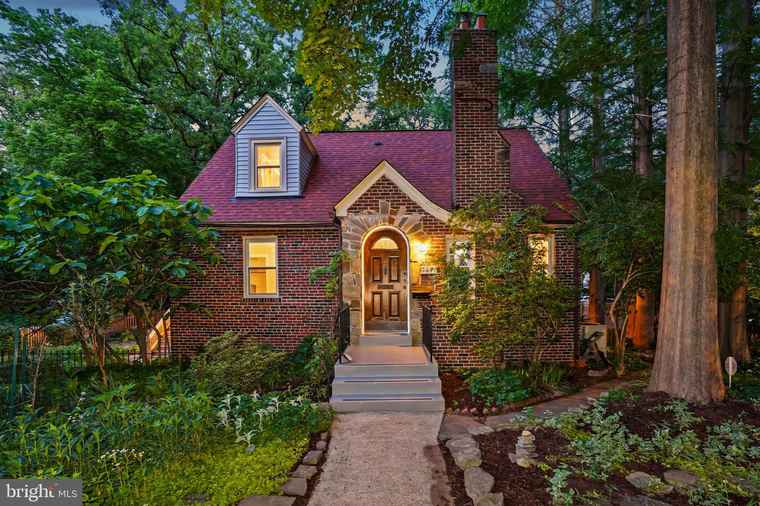 Photo of 7001 Poplar Ave Takoma Park, MD 20912