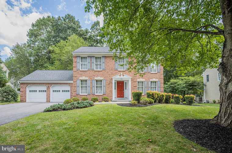 Photo of 9612 Larchmede Ct Ellicott City, MD 21042
