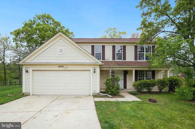 Photo of 6709 Flying Squirrel Ct Waldorf, MD 20603