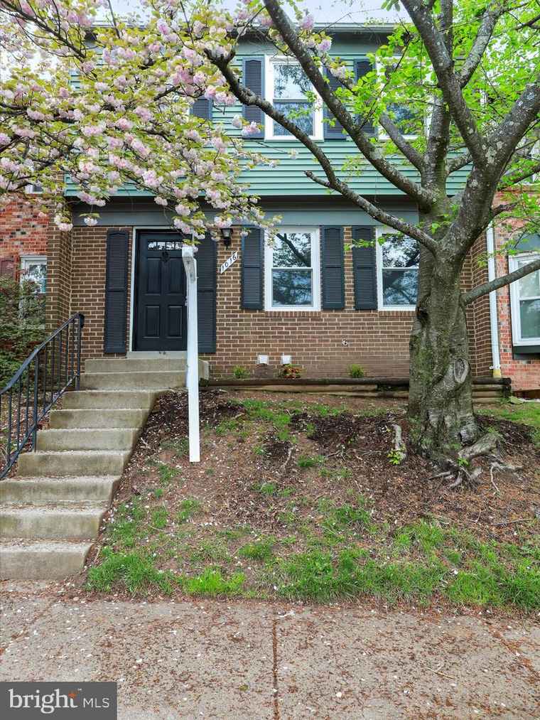 Photo of 1016 Salisbury Ct Sterling, VA 20164