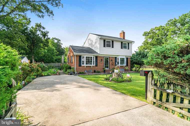 Photo of 5158 Echols Ave Alexandria, VA 22311