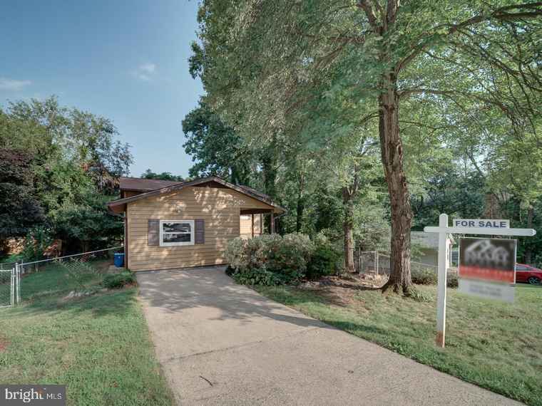 Photo of 6207 Gemini Ct Burke, VA 22015