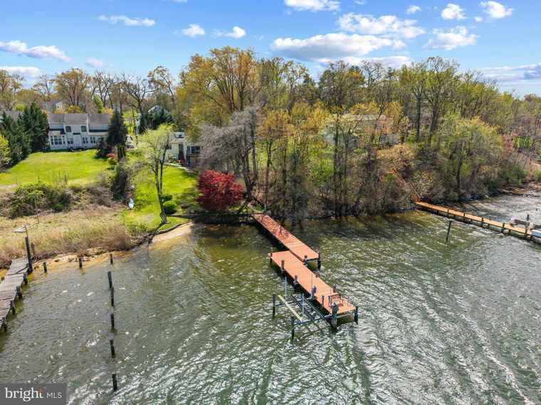 Photo of 7758 Lyman Ave Pasadena, MD 21122