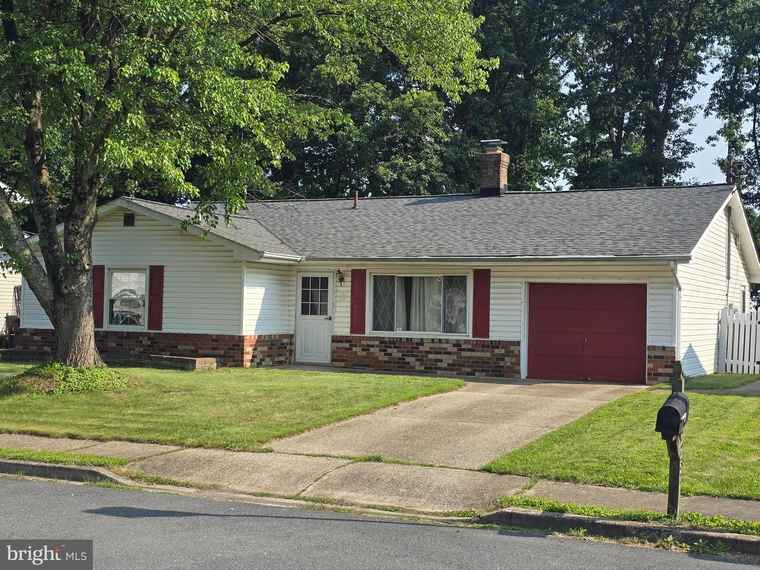 Photo of 2237 Autumn Valley Cir Gambrills, MD 21054