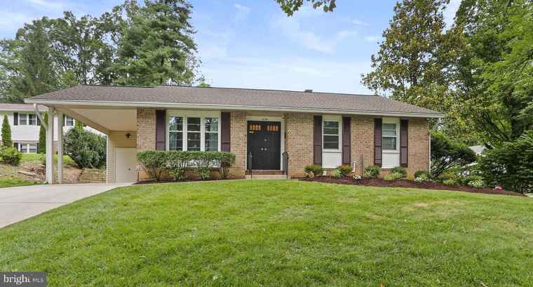 Photo of 5134 Hesperus Dr Columbia, MD 21044