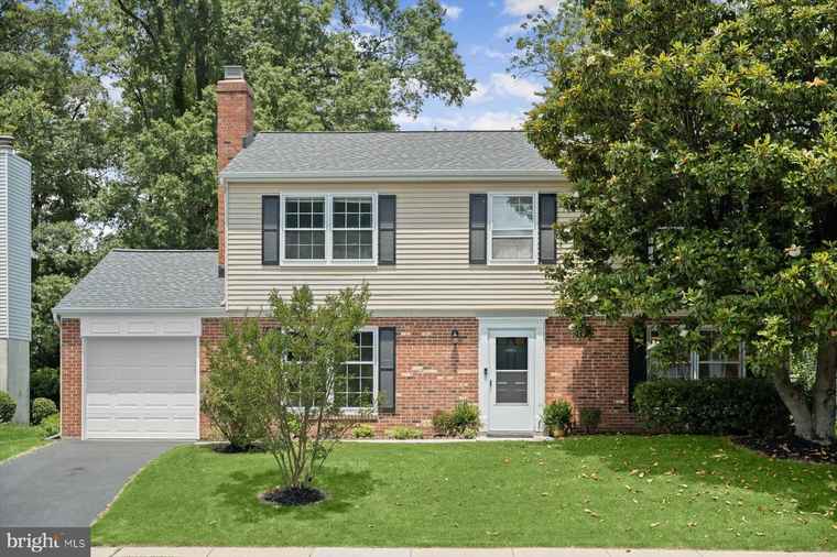 Photo of 6819 Ben Franklin Rd Springfield, VA 22150