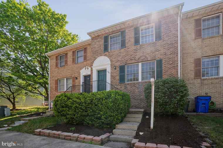 Photo of 1303 Oak View Dr Mount Airy, MD 21771