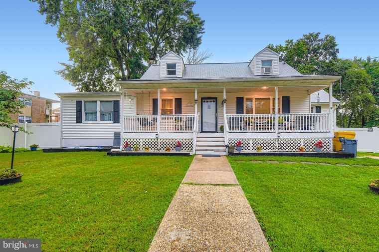 Photo of 1002 Lee Rd Glen Burnie, MD 21061