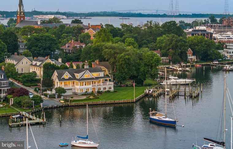 Photo of 17 Revell St Annapolis, MD 21401
