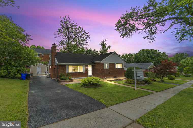 Photo of 9407 Sierra St Silver Spring, MD 20903