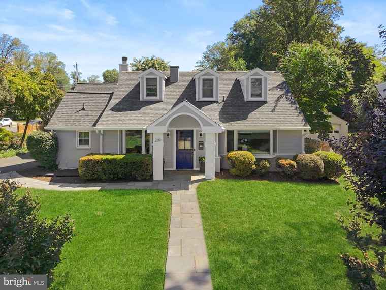 Photo of 2119 Westmoreland St Falls Church, VA 22043