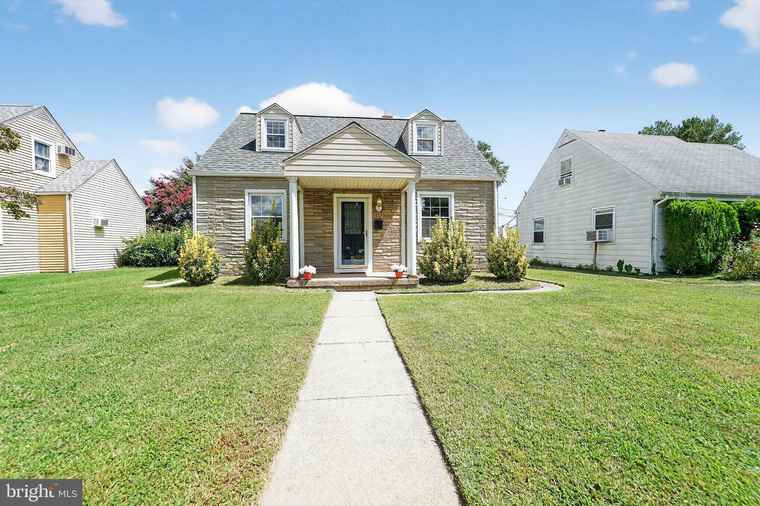 Photo of 3127 Cornwall Rd Baltimore, MD 21222