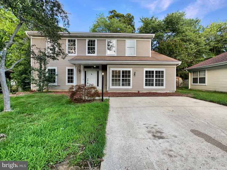Photo of 6829 Cologo Ct Waldorf, MD 20603