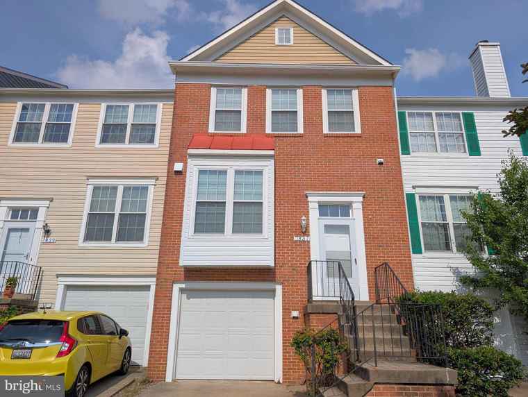 Photo of 7837 Somerset Ct Greenbelt, MD 20770
