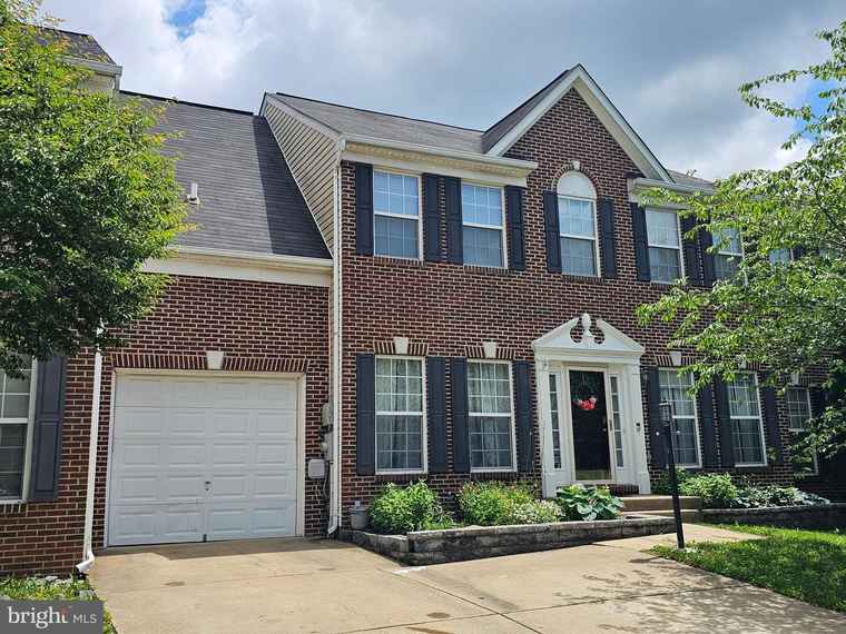 Photo of 8645 Adrienne Pl Manassas, VA 20110