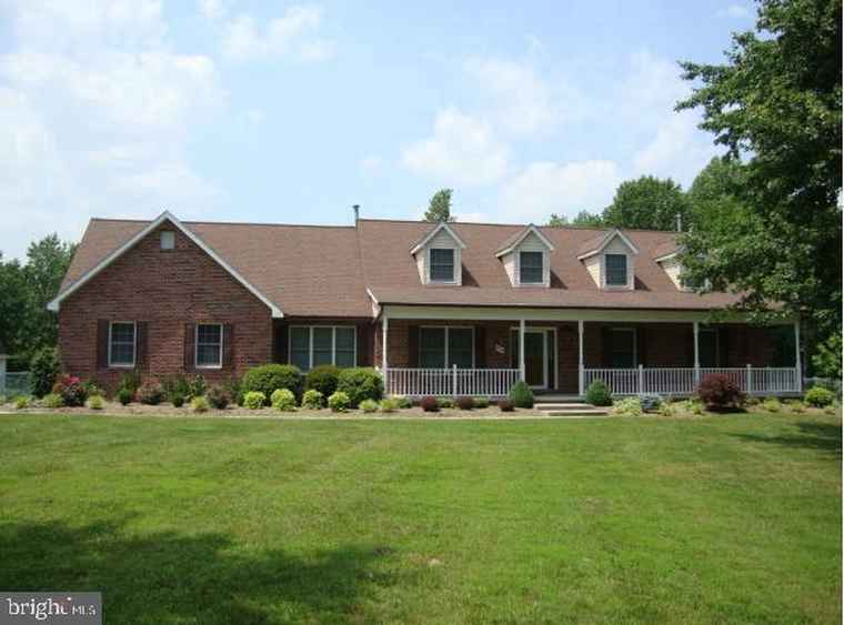 Photo of 6904 Burch Hill Rd Brandywine, MD 20613