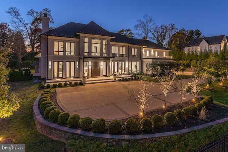 Photo of 1020 Langley Hill Dr Mclean, VA 22101
