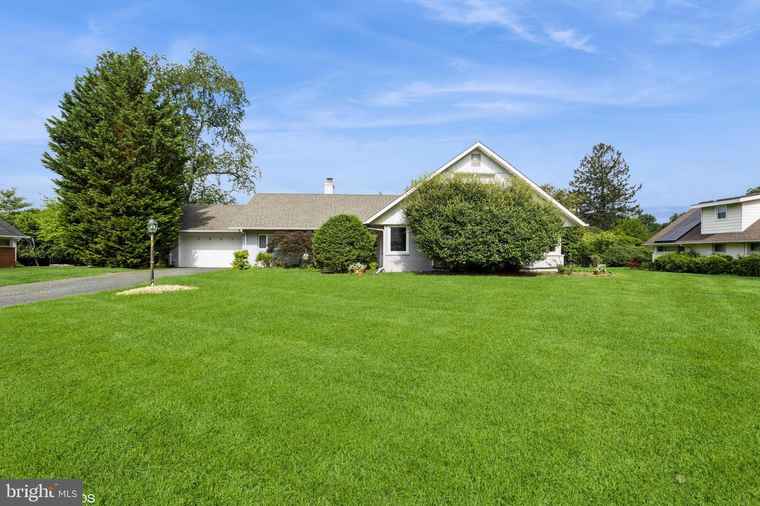 Photo of 7920 Long Meadow Rd Baltimore, MD 21208