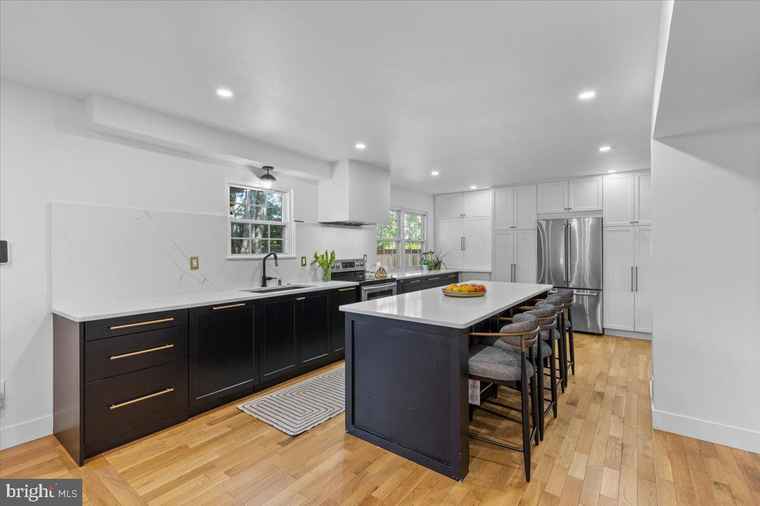 Photo of 1745 Remington Dr Crofton, MD 21114