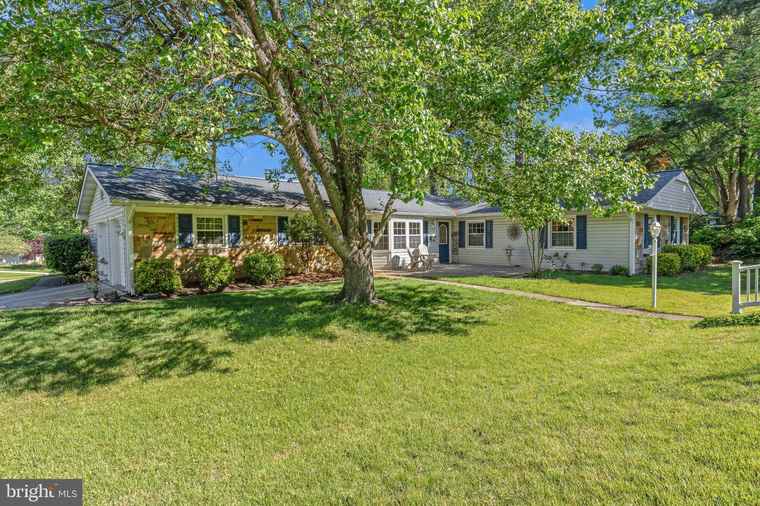 Photo of 1711 Tedbury St Crofton, MD 21114