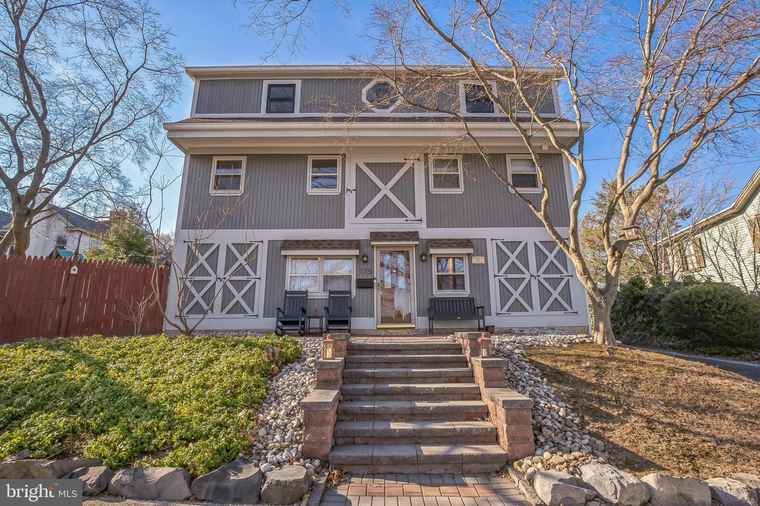 Photo of 175 W Oakland Ave Doylestown, PA 18901