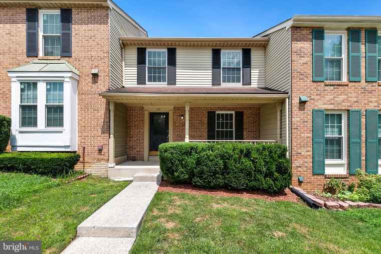 Photo of 513 Coral Reef Dr Gaithersburg, MD 20878