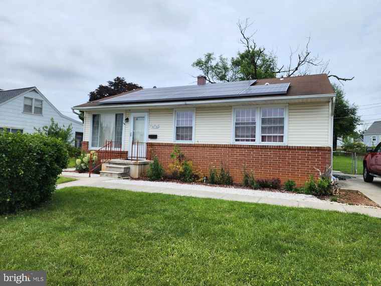 Photo of 1808 Wentworth Rd Baltimore, MD 21234