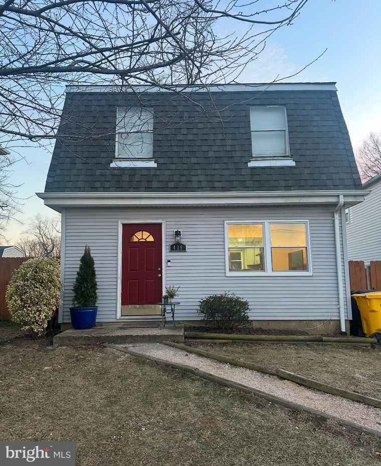 Photo of 419 Highland Dr Edgewater, MD 21037