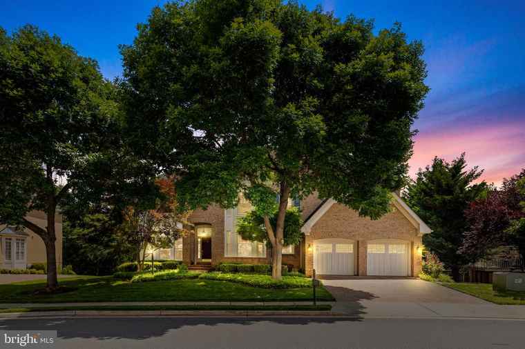 Photo of 9410 Old Reserve Way Fairfax, VA 22031