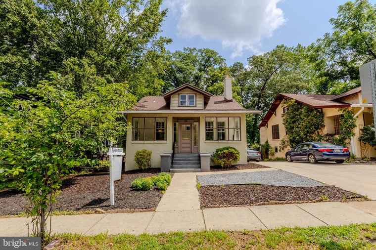 Photo of 28 Philadelphia Ave Takoma Park, MD 20912