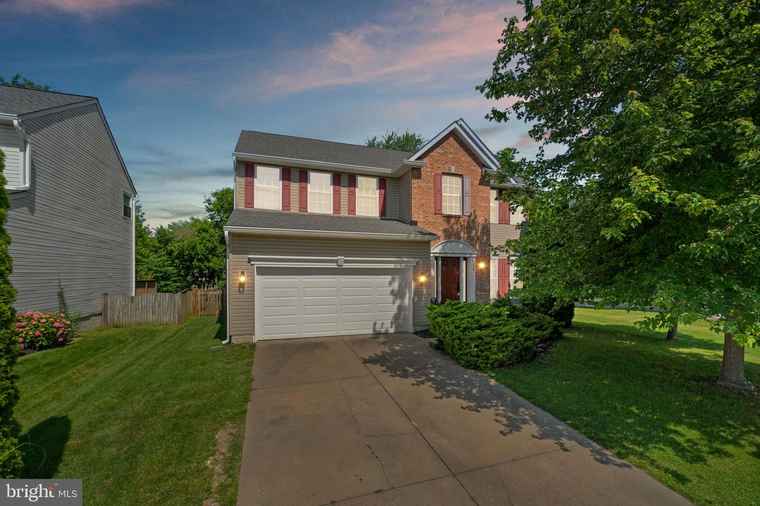 Photo of 224 Hobbitts Ln Westminster, MD 21158