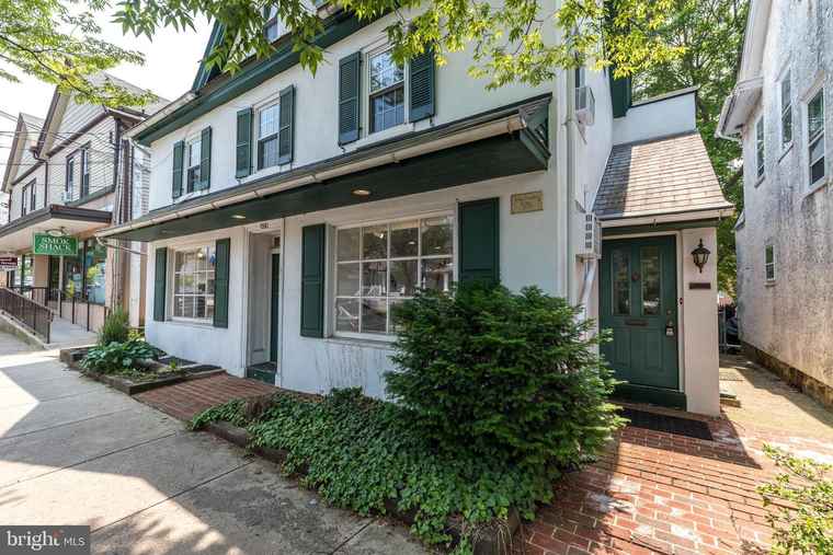 Photo of 156 W State St Doylestown, PA 18901