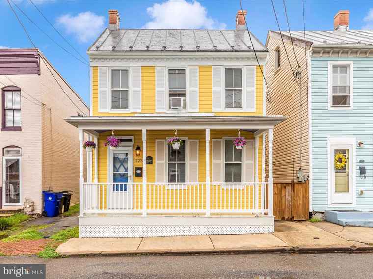 Photo of 123 Water St Frederick, MD 21701