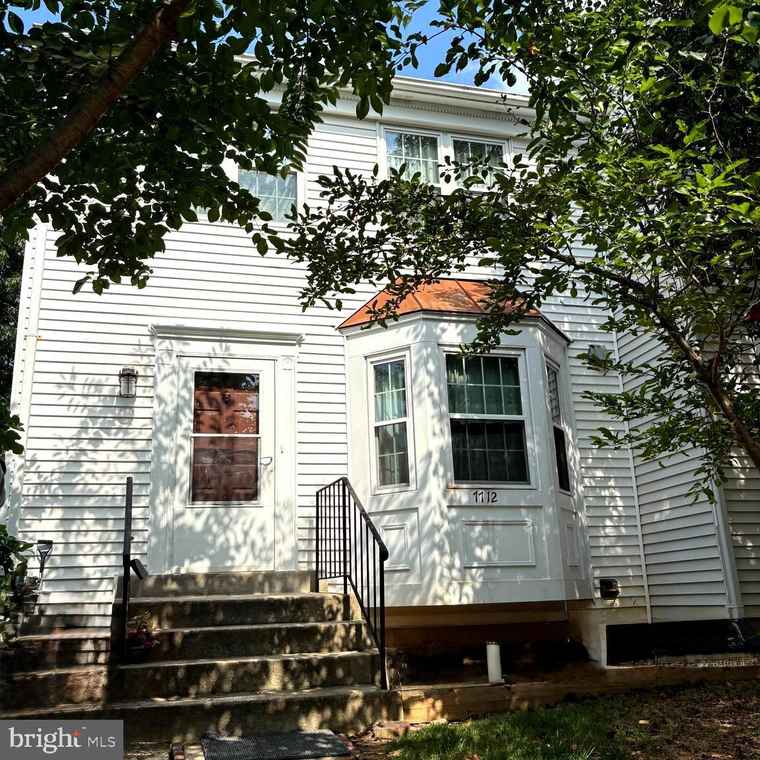 Photo of 7712 Jacobs Dr Greenbelt, MD 20770
