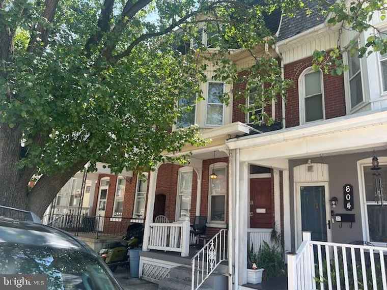 Photo of 606 Wallace St York, PA 17403