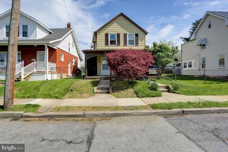 Photo of 826 Spruce St Hagerstown, MD 21740