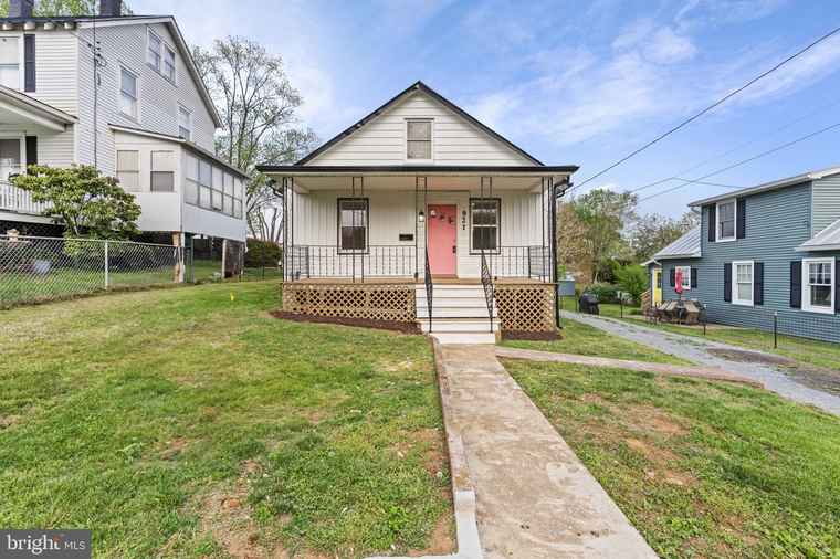 Photo of 921 Terrace St Culpeper, VA 22701