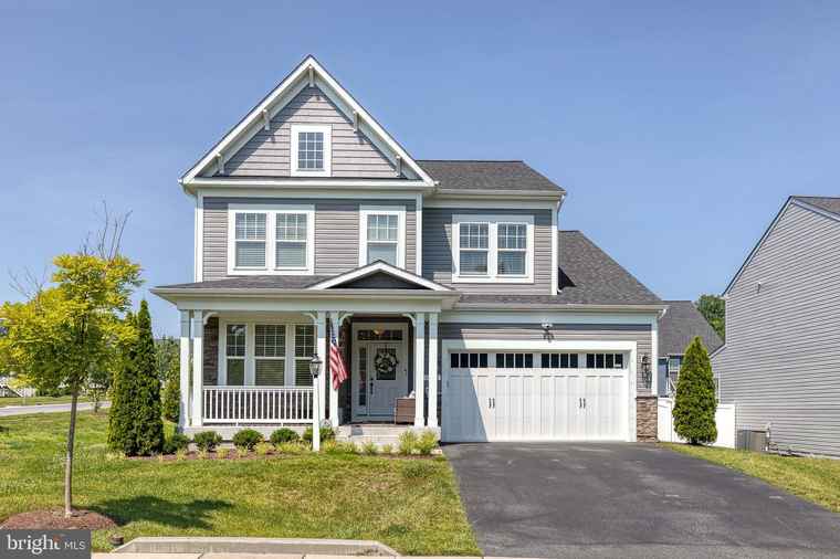 Photo of 8142 Danner Dr Millersville, MD 21108