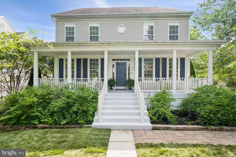 Photo of 485 Spring St Herndon, VA 20170