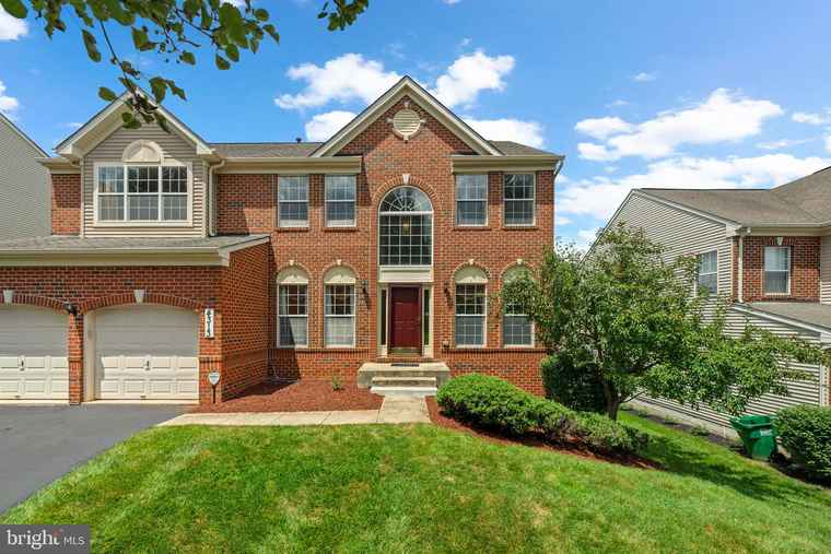 Photo of 4313 Rolling Brook Way Ellicott City, MD 21043