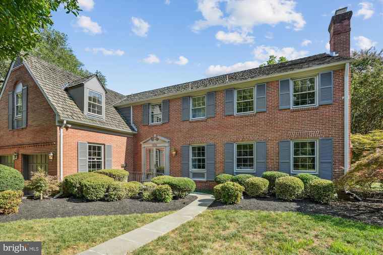 Photo of 11314 Old Clb North Bethesda, MD 20852