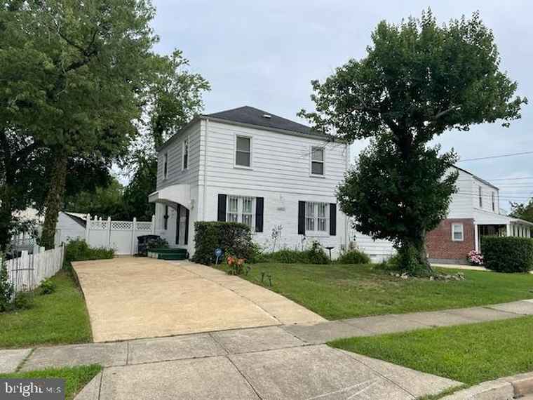 Photo of 6813 10th Ave Takoma Park, MD 20912