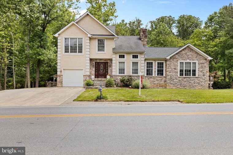 Photo of 227 Oella Ave Catonsville, MD 21228