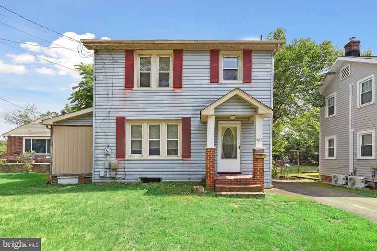 Photo of 426 Summit St Fredericksburg, VA 22401
