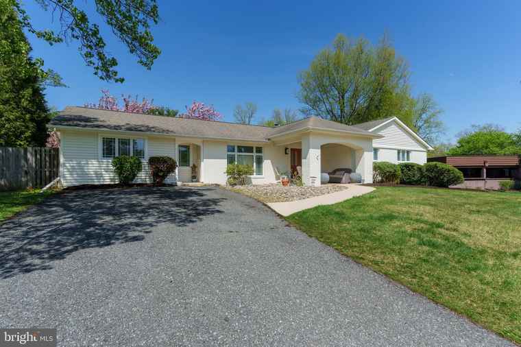 Photo of 3418 Birch Hollow Rd Pikesville, MD 21208
